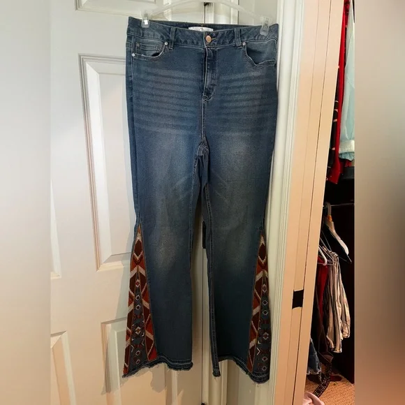 Embroidered Blue Jeans - Picture 1 of 3